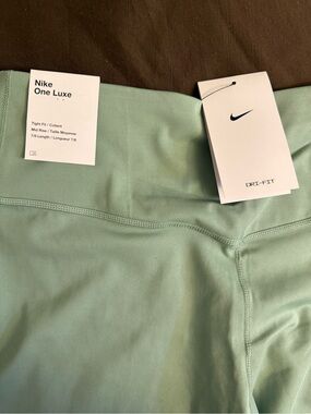 Nike Dri-FIT High-Rise Leggings in Light Sage